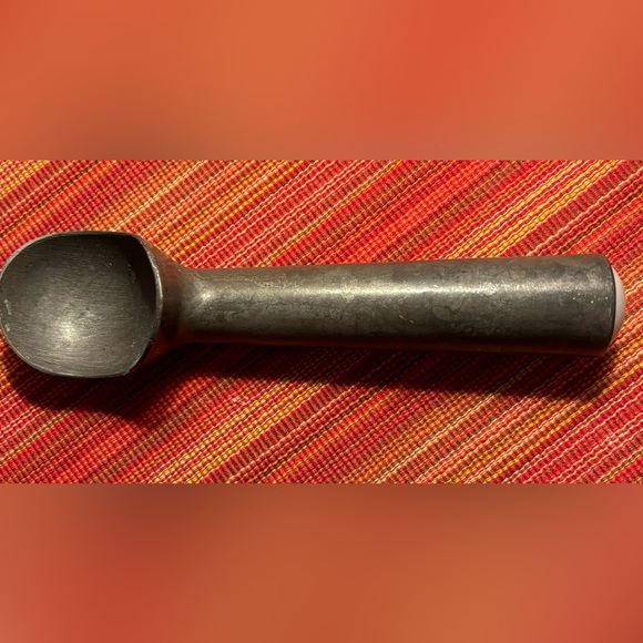 Pampered Chef Metal Ice Cream Scoop 7 1/4" Gray End ~ Liquid Filled - Picture 2 of 3